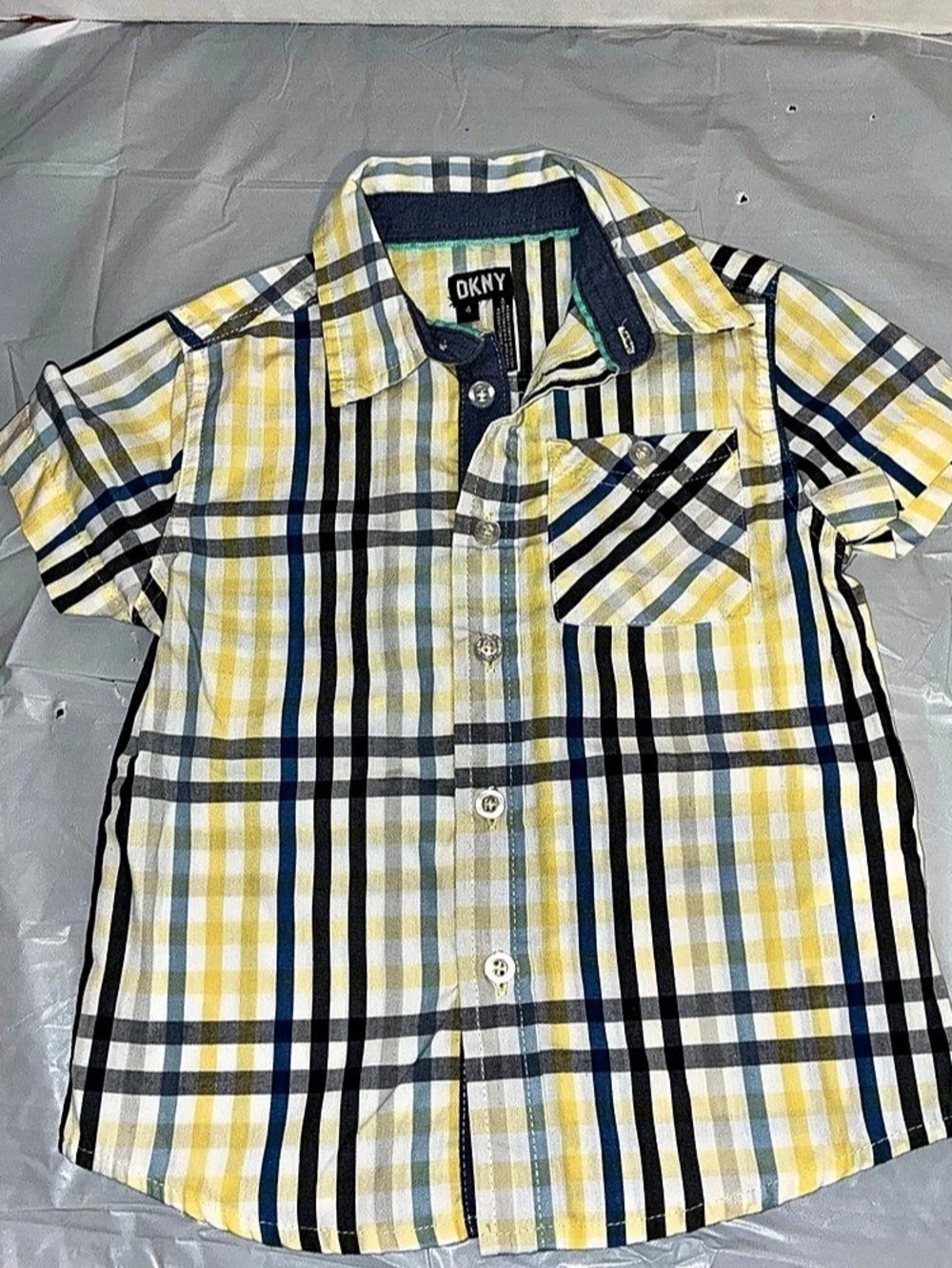 DKNY Boys Plaid Button Down Shirt Size 4 Like New